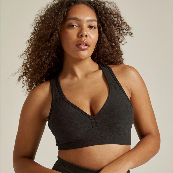 Beyond Yoga
Spacedye Lift Your Spirits Bra - Darkest Night - Picture 1 of 12